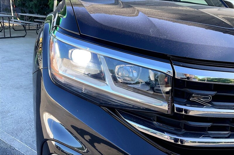 2023 Volkswagen Atlas Cross Sport V6 SEL Premium R-Line 4Mo - Photo 27 - Ponce, AL 00717