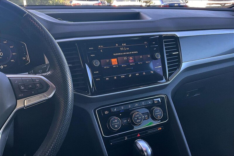 2023 Volkswagen Atlas Cross Sport V6 SEL Premium R-Line 4Mo - Photo 6 - Ponce, AL 00717