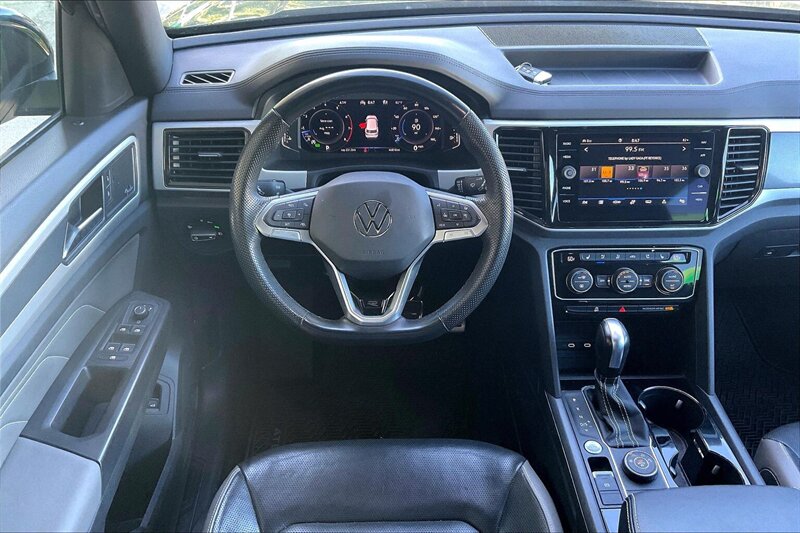 2023 Volkswagen Atlas Cross Sport V6 SEL Premium R-Line 4Mo - Photo 5 - Ponce, AL 00717