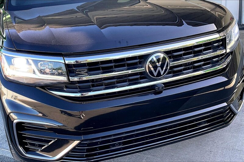2023 Volkswagen Atlas Cross Sport V6 SEL Premium R-Line 4Mo - Photo 29 - Ponce, AL 00717