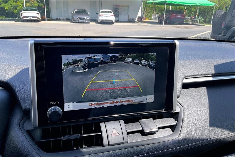 2025 Toyota RAV4 LE - Photo 21 - Ponce, AL 00717