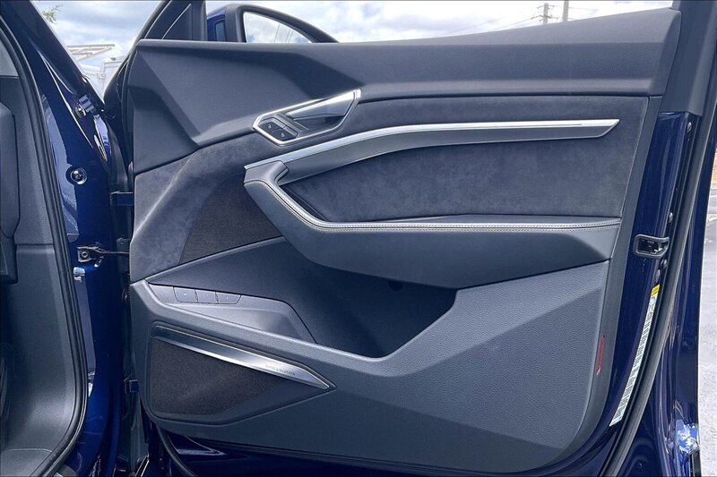 2021 Audi e-tron Sportback quattro Prestige - Photo 24 - Ponce, AL 00717