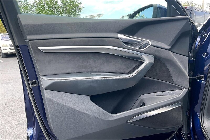 2021 Audi e-tron Sportback quattro Prestige - Photo 23 - Ponce, AL 00717
