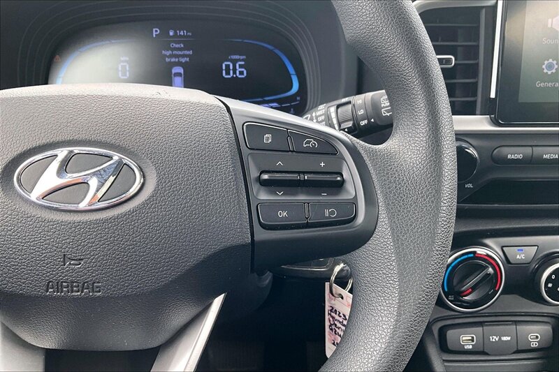 2023 Hyundai VENUE SE - Photo 18 - Ponce, AL 00717
