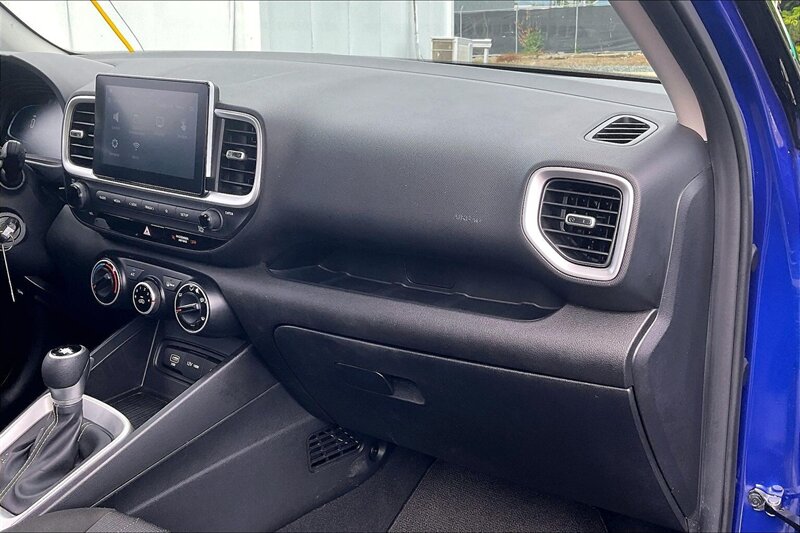 2023 Hyundai VENUE SE - Photo 15 - Ponce, AL 00717