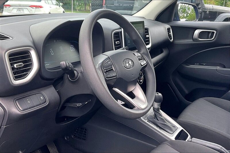 2023 Hyundai VENUE SE - Photo 13 - Ponce, AL 00717
