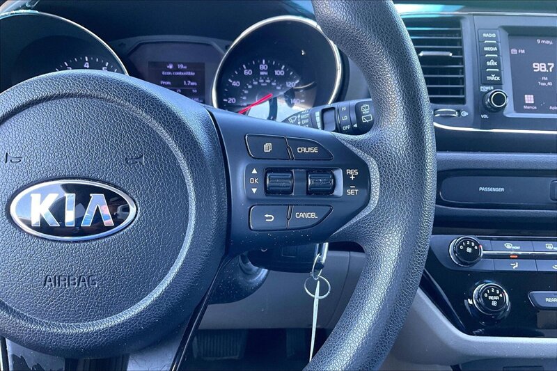 2020 Kia Sedona LX - Photo 18 - Ponce, AL 00717