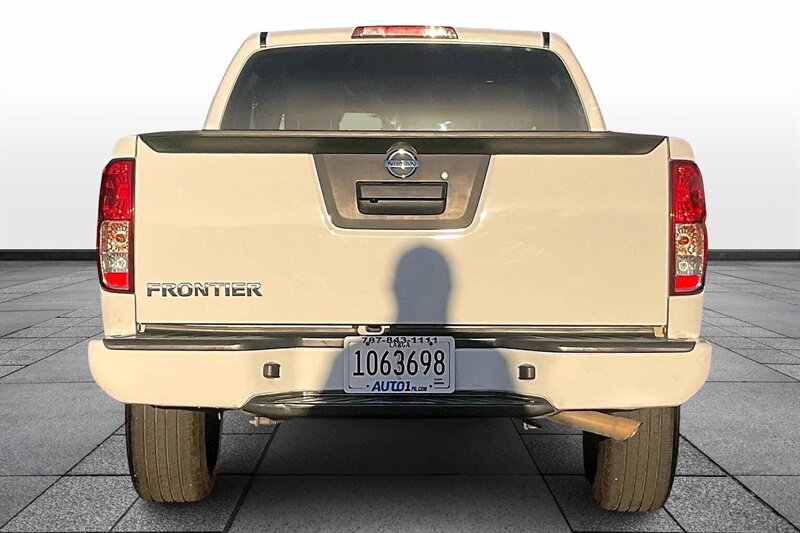 2021 Nissan Frontier SV - Photo 4 - Ponce, AL 00717