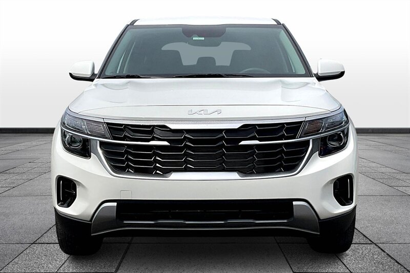 2024 Kia Seltos LX - Photo 3 - Ponce, AL 00717