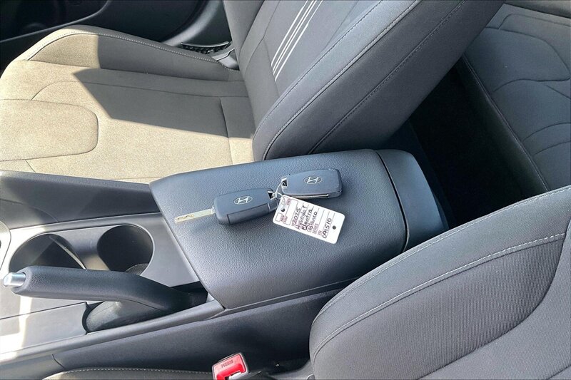 2025 Hyundai ELANTRA SE - Photo 10 - Ponce, AL 00717