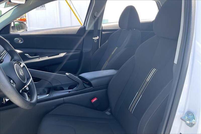 2025 Hyundai ELANTRA SE - Photo 24 - Ponce, AL 00717