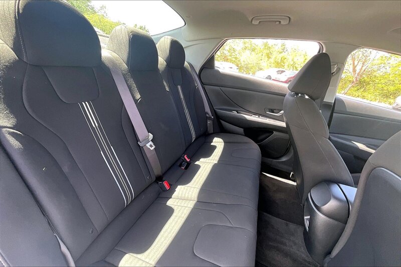 2025 Hyundai ELANTRA SE - Photo 26 - Ponce, AL 00717