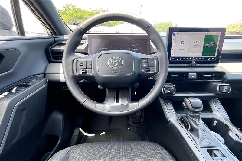 2026 Toyota RAV4 SE - Photo 5 - Ponce, AL 00717