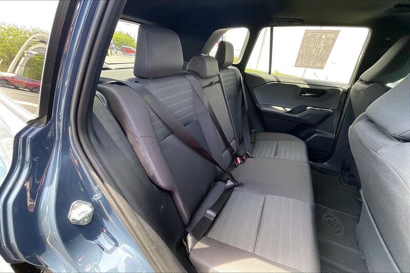 2026 Toyota RAV4 SE - Photo 27 - Ponce, AL 00717