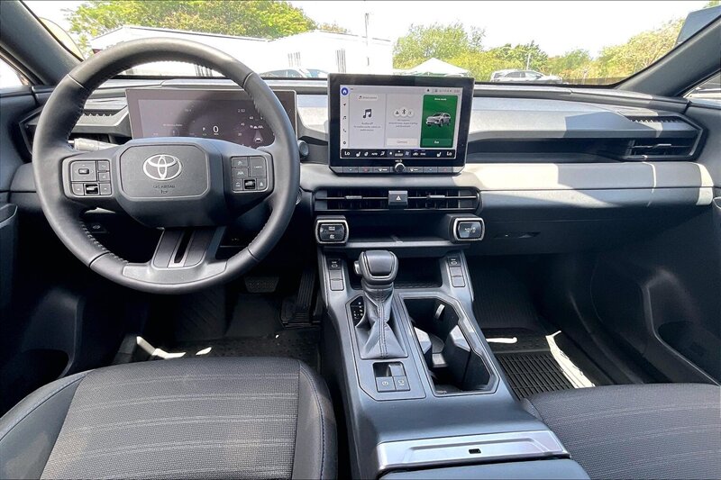 2026 Toyota RAV4 SE - Photo 15 - Ponce, AL 00717