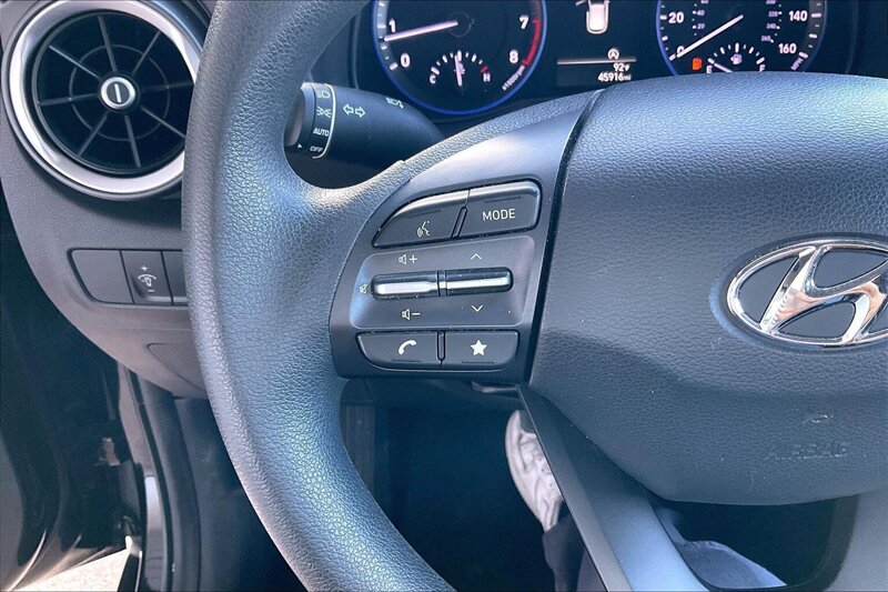 2022 Hyundai KONA SE - Photo 17 - Ponce, AL 00717