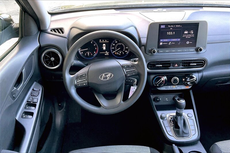 2022 Hyundai KONA SE - Photo 5 - Ponce, AL 00717