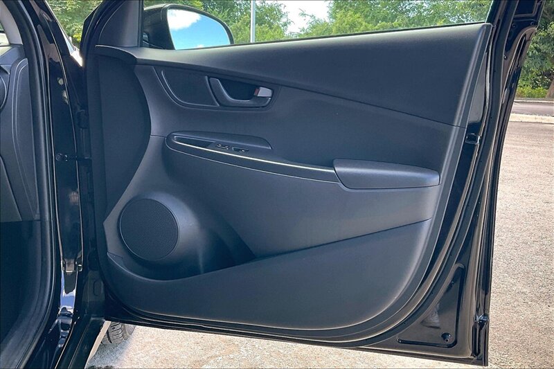 2022 Hyundai KONA SE - Photo 23 - Ponce, AL 00717