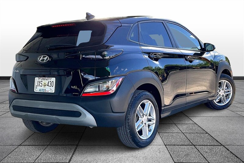 2022 Hyundai KONA SE - Photo 12 - Ponce, AL 00717