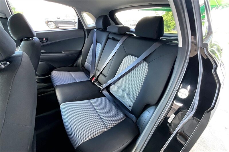 2022 Hyundai KONA SE - Photo 25 - Ponce, AL 00717