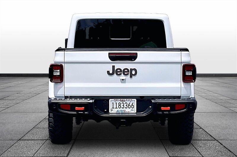 2024 Jeep Gladiator Mojave - Photo 4 - Ponce, AL 00717