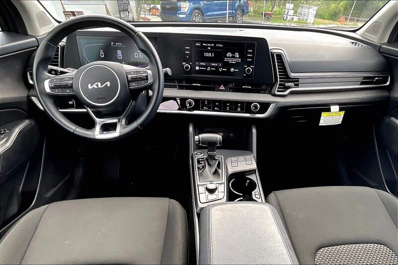 2025 Kia Sportage LX   - Photo 14 - Ponce, AL 00717