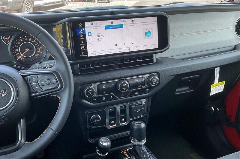 2024 Jeep Wrangler Sport - Photo 6 - Ponce, AL 00717