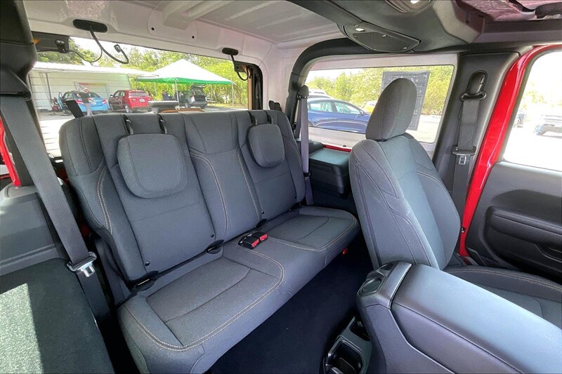 2024 Jeep Wrangler Sport - Photo 26 - Ponce, AL 00717