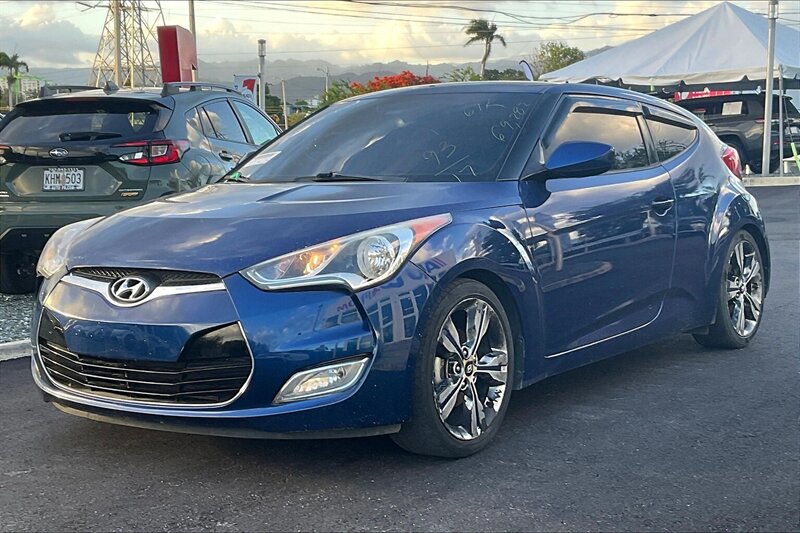 2017 Hyundai Veloster Value Edition - Photo 1 - Ponce, AL 00717