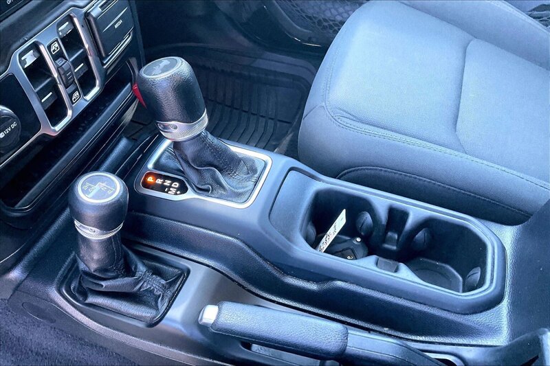 2021 Jeep Wrangler Unlimited Sport - Photo 16 - Ponce, AL 00717