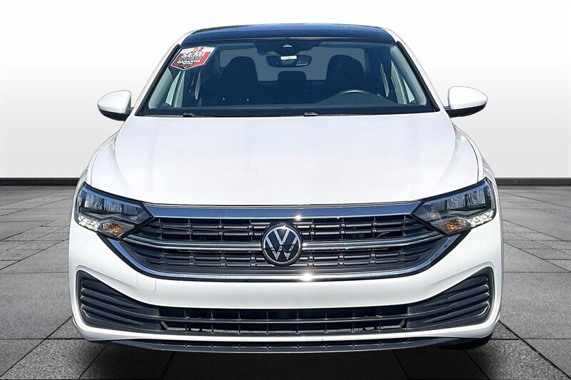 2024 Volkswagen Jetta SE - Photo 3 - Ponce, AL 00717