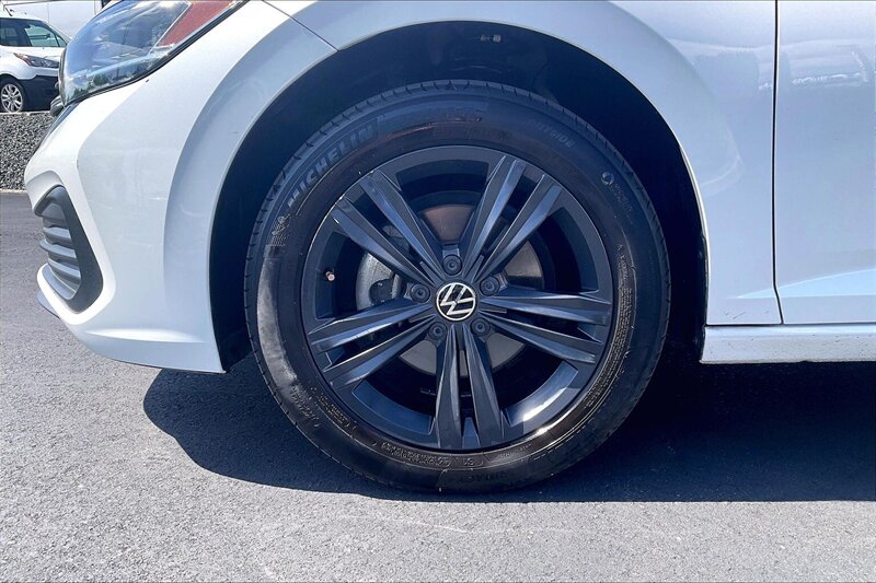 2024 Volkswagen Jetta SE - Photo 9 - Ponce, AL 00717