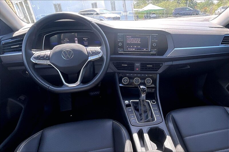 2024 Volkswagen Jetta SE - Photo 15 - Ponce, AL 00717