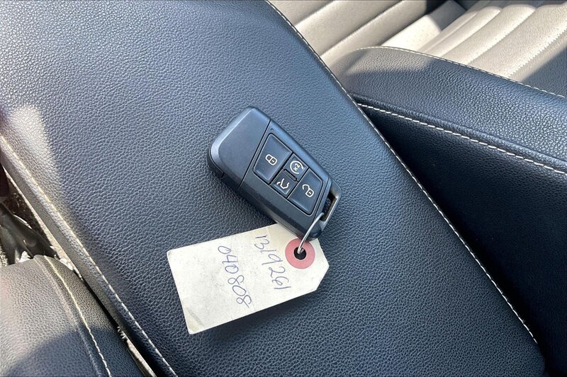2024 Volkswagen Jetta SE - Photo 11 - Ponce, AL 00717