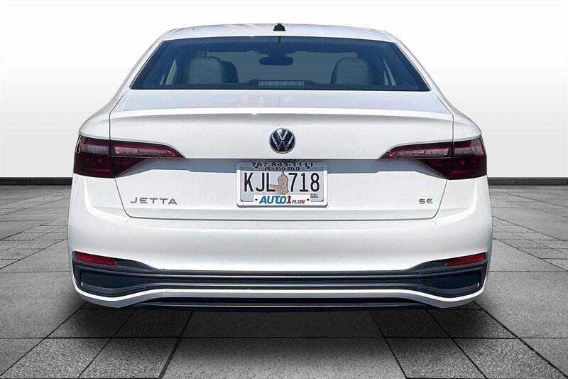 2024 Volkswagen Jetta SE - Photo 4 - Ponce, AL 00717