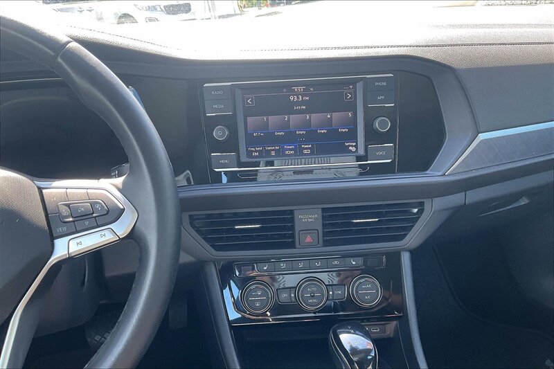2024 Volkswagen Jetta SE - Photo 6 - Ponce, AL 00717