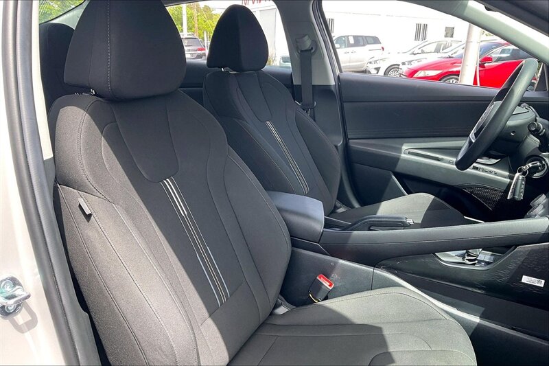 2026 Hyundai ELANTRA SE - Photo 7 - Ponce, AL 00717