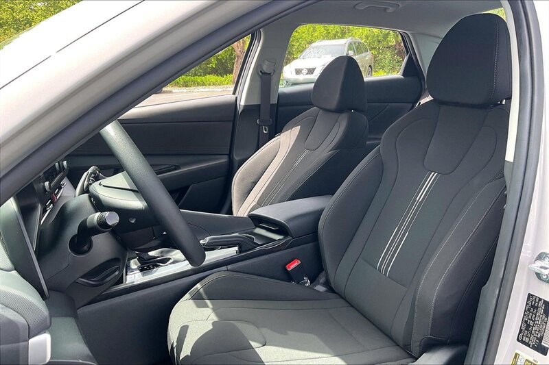 2026 Hyundai ELANTRA SE - Photo 24 - Ponce, AL 00717