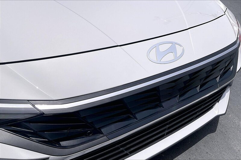 2026 Hyundai ELANTRA SE - Photo 29 - Ponce, AL 00717