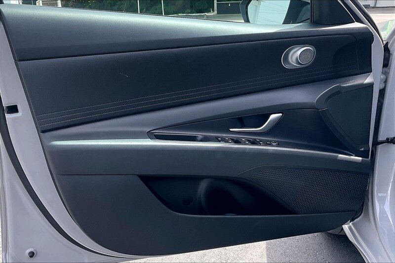 2026 Hyundai ELANTRA SE - Photo 22 - Ponce, AL 00717