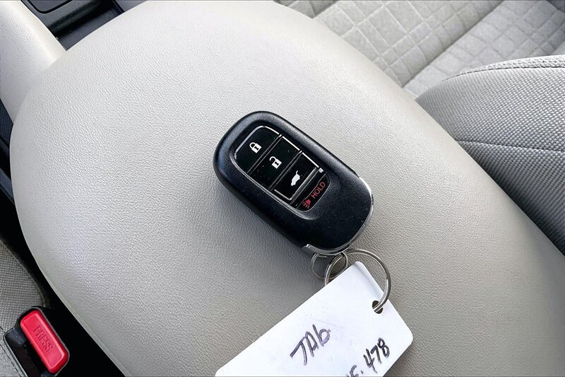 2025 Honda HR-V LX - Photo 11 - Ponce, AL 00717