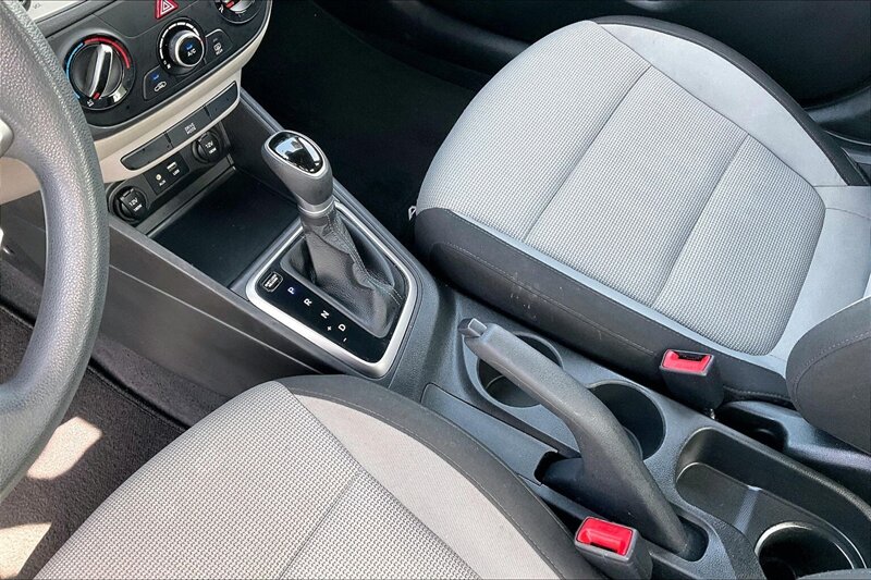 2022 Hyundai ACCENT SEL - Photo 16 - Ponce, AL 00717