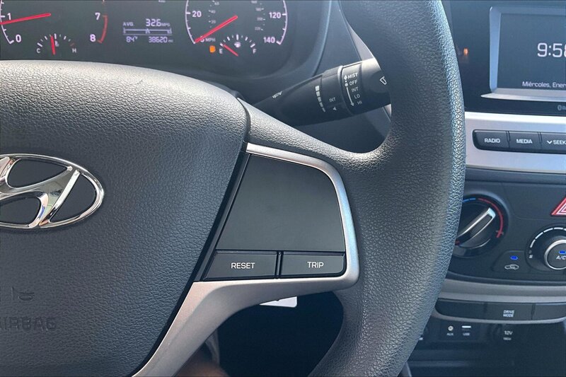 2022 Hyundai ACCENT SEL - Photo 18 - Ponce, AL 00717