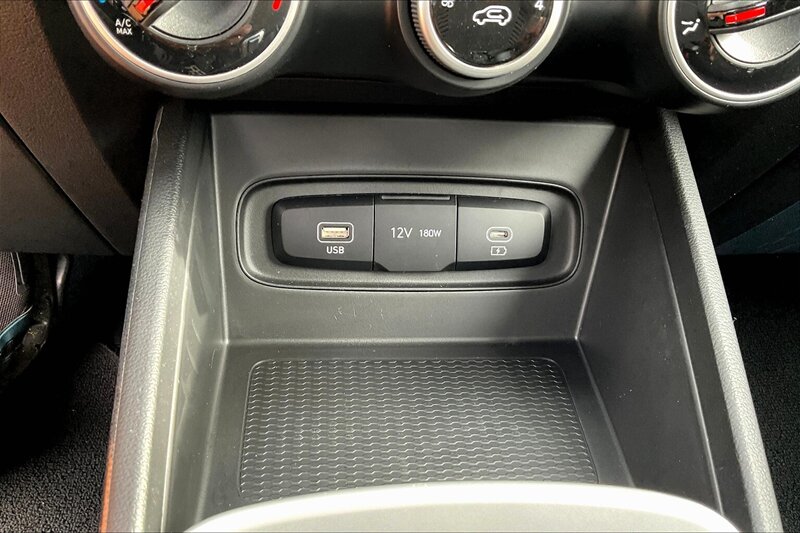 2025 Hyundai VENUE SE - Photo 31 - Ponce, AL 00717