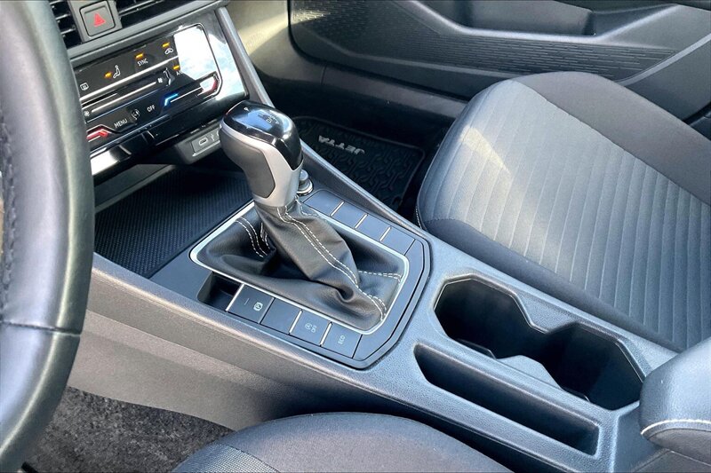 2025 Volkswagen Jetta S - Photo 16 - Ponce, AL 00717