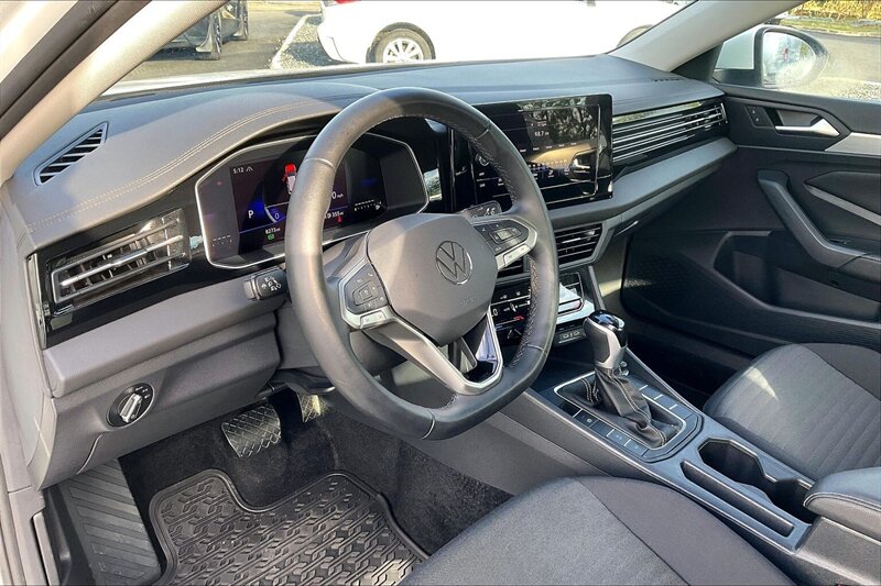 2025 Volkswagen Jetta S - Photo 13 - Ponce, AL 00717