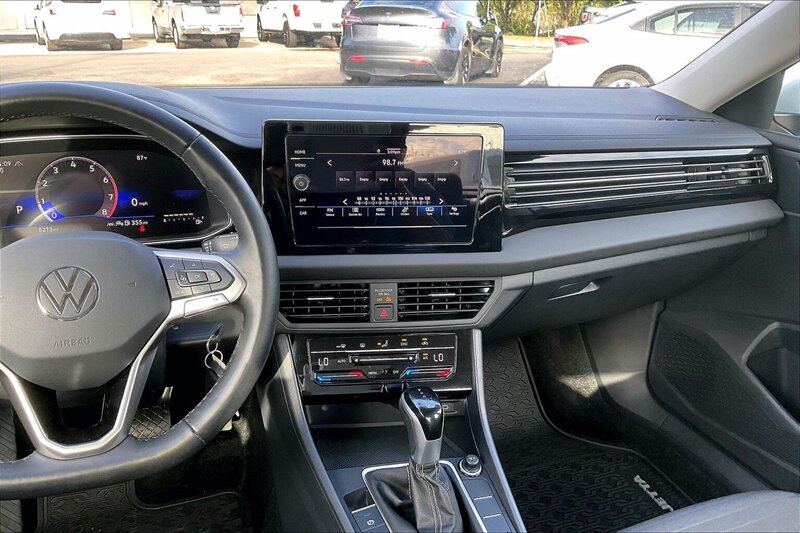 2025 Volkswagen Jetta S - Photo 6 - Ponce, AL 00717