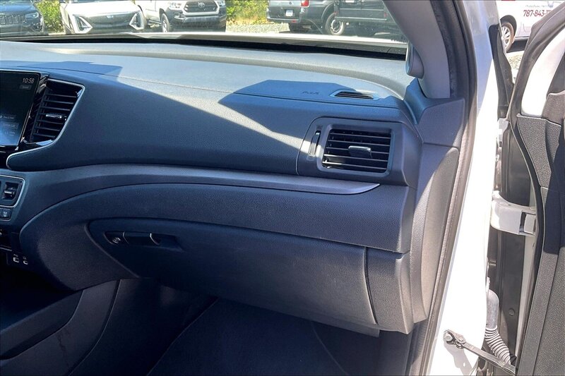 2025 Honda Ridgeline Sport - Photo 16 - Ponce, AL 00717