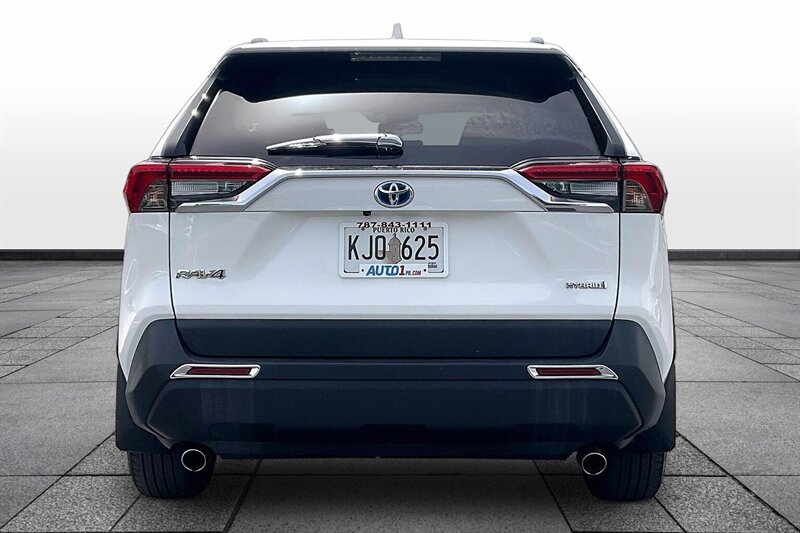 2024 Toyota RAV4 Hybrid LE - Photo 4 - Ponce, AL 00717