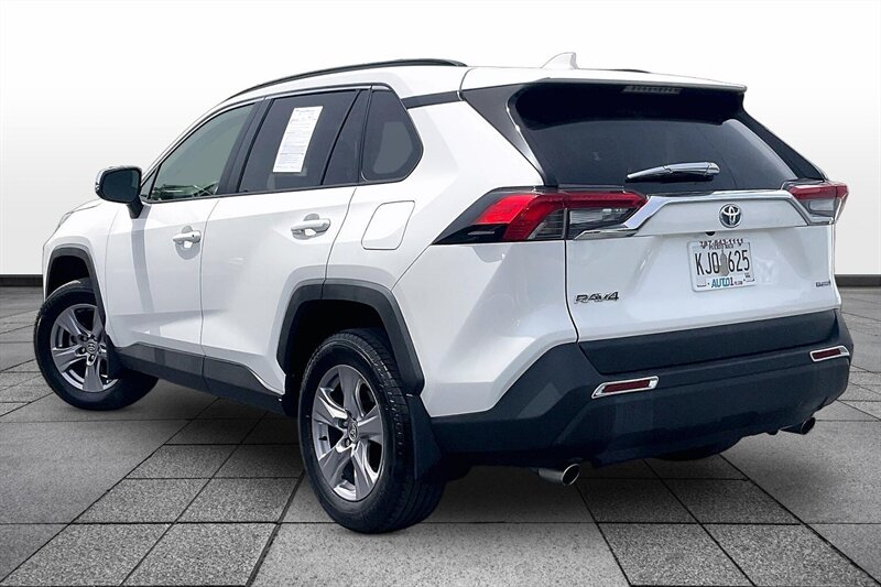 2024 Toyota RAV4 Hybrid LE - Photo 12 - Ponce, AL 00717